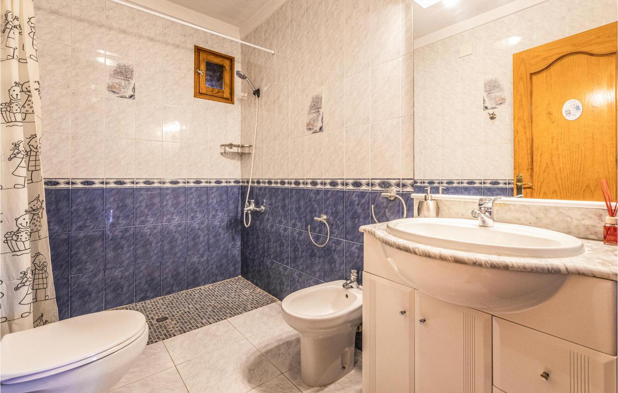 Awesome Home In Riells I Viabrea With Wifi Breda Ngoại thất bức ảnh